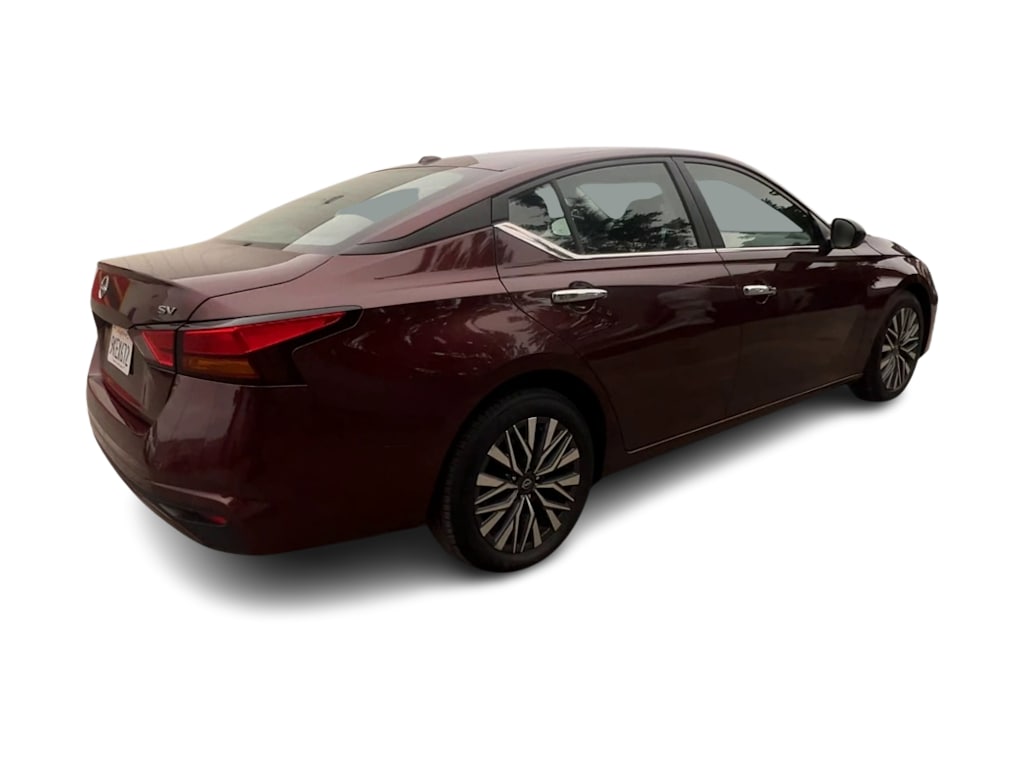 Thumbnail: 2024 Nissan Altima - 17