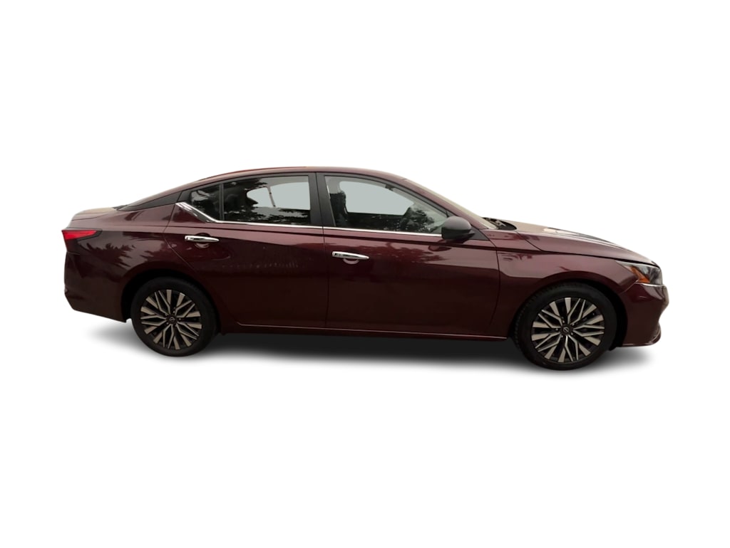 Thumbnail: 2024 Nissan Altima - 18