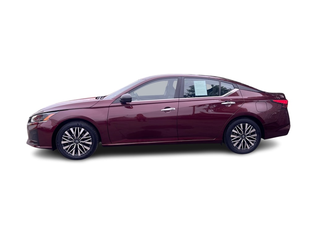Thumbnail: 2024 Nissan Altima - 3