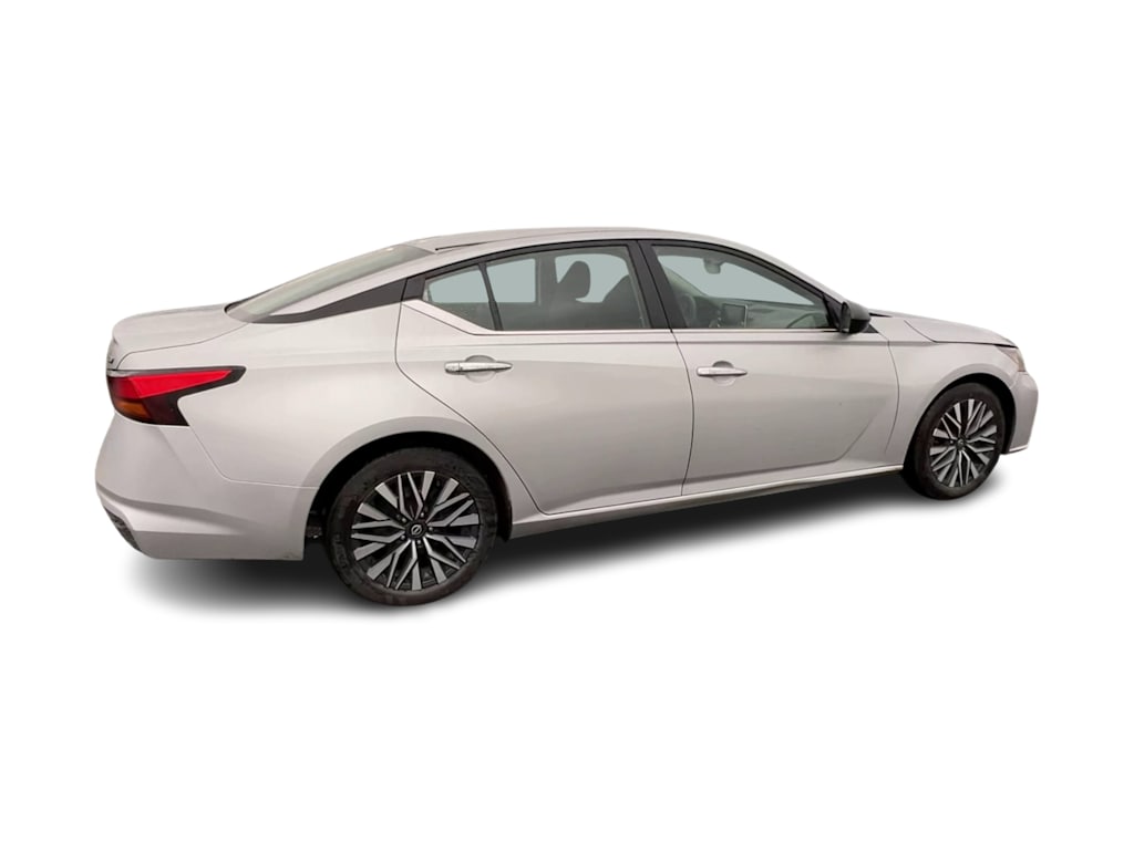 Thumbnail: 2024 Nissan Altima - 18