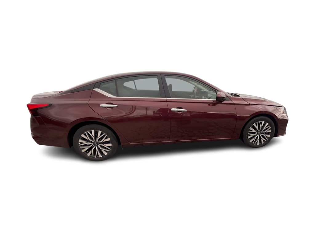 Thumbnail: 2024 Nissan Altima - 18