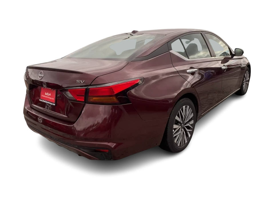 Thumbnail: 2024 Nissan Altima - 17