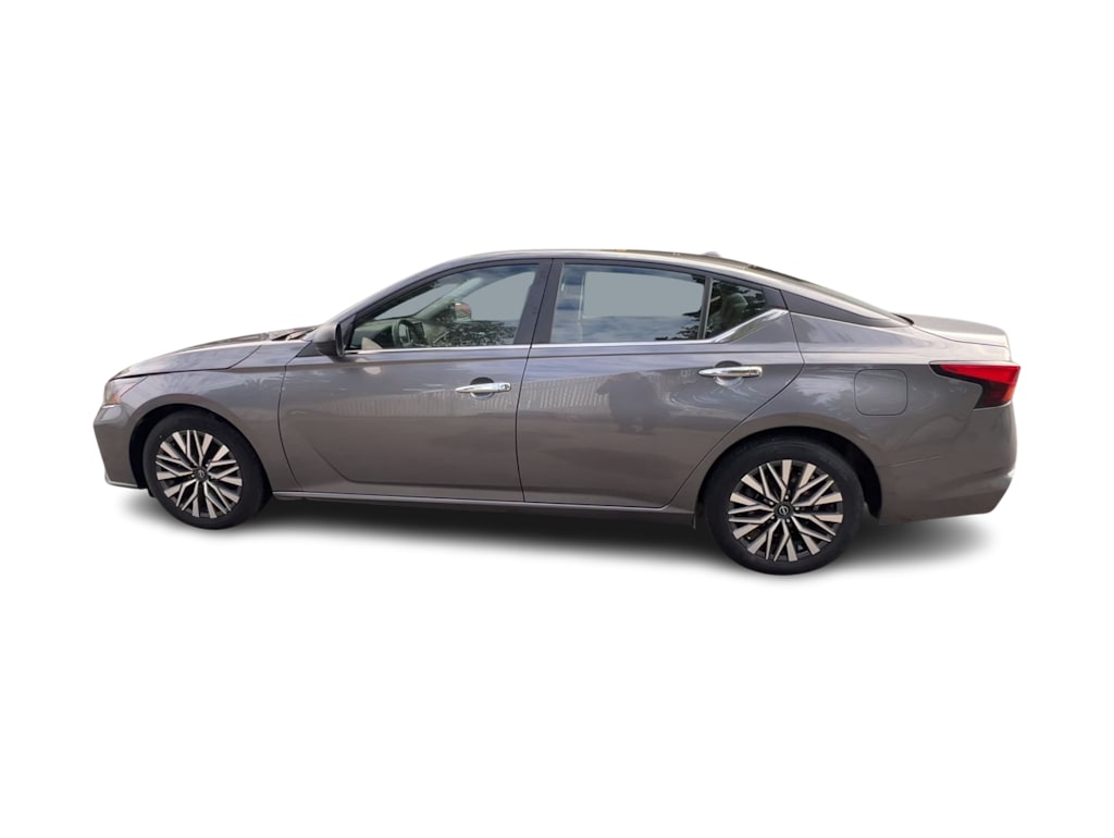 Thumbnail: 2024 Nissan Altima - 15