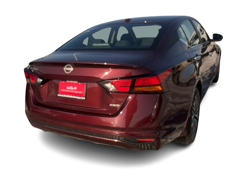 Thumbnail: 2025 Nissan Altima - 18