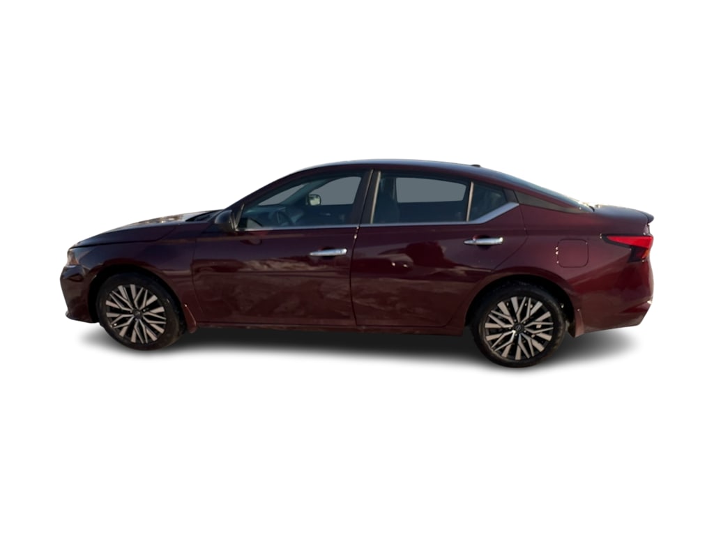 Thumbnail: 2025 Nissan Altima - 17