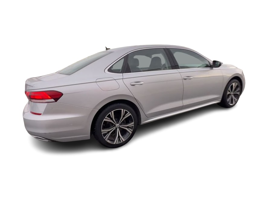 2021 Volkswagen Passat SE 17