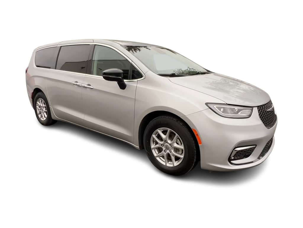 Thumbnail: 2024 Chrysler Pacifica - 17