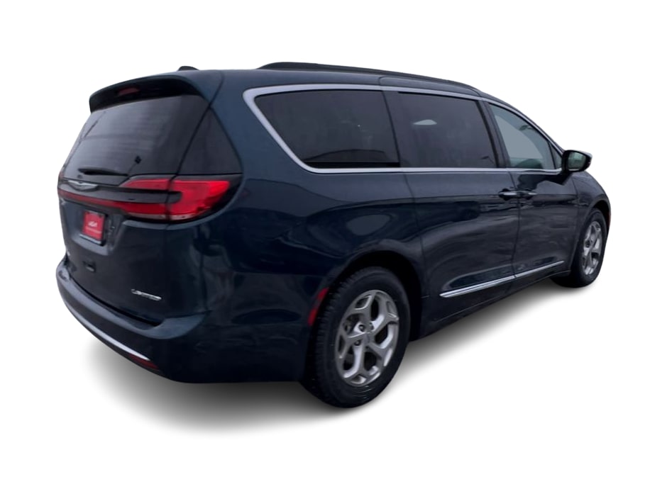 2023 Chrysler Pacifica Limited 18