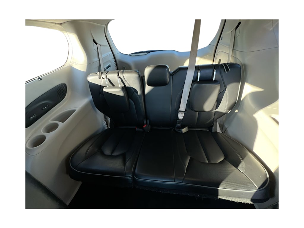 Thumbnail: 2020 Chrysler Pacifica - 27