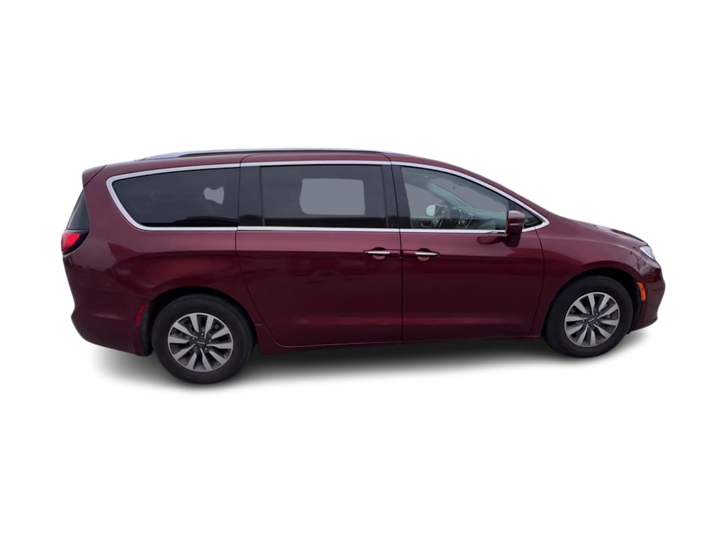 Thumbnail: 2021 Chrysler Pacifica - 18