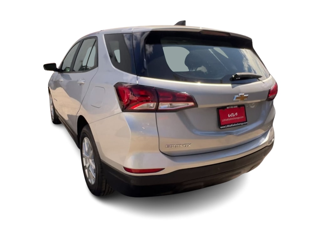 Thumbnail: 2022 Chevrolet Equinox - 4