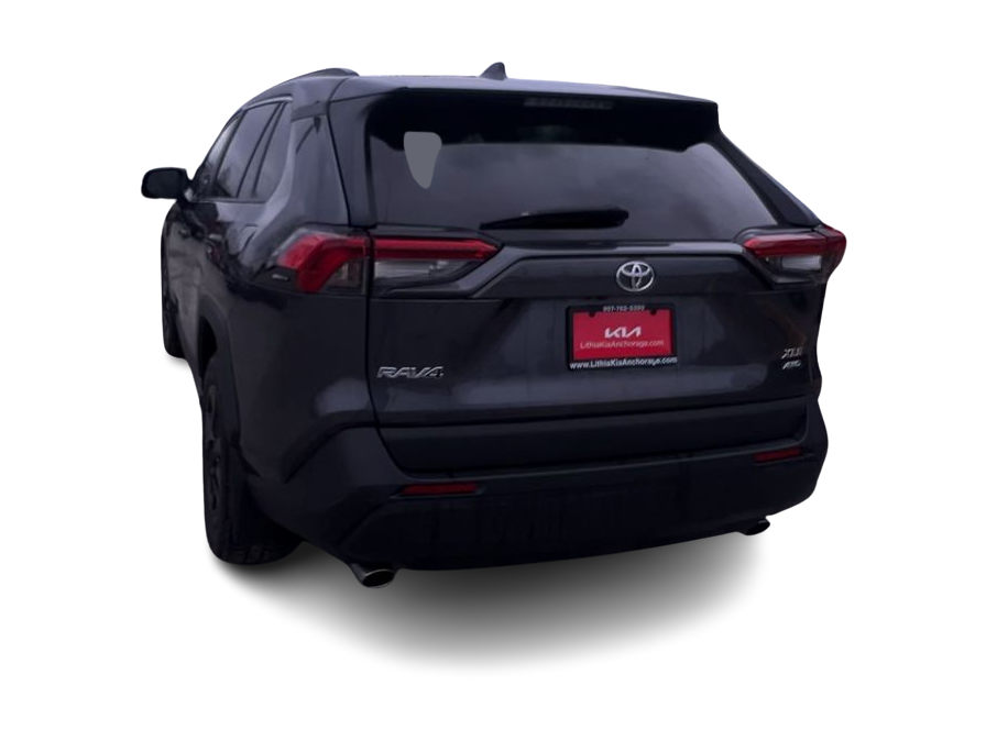 2019 Toyota RAV4 XLE 4