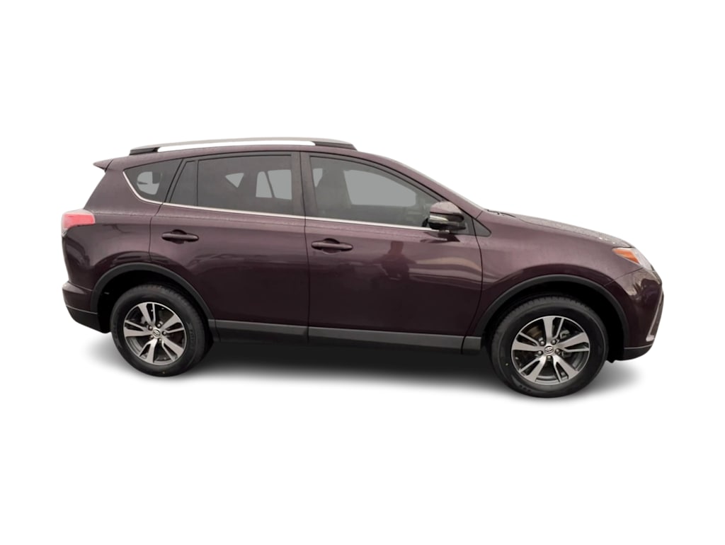 Thumbnail: 2018 Toyota RAV4 - 15