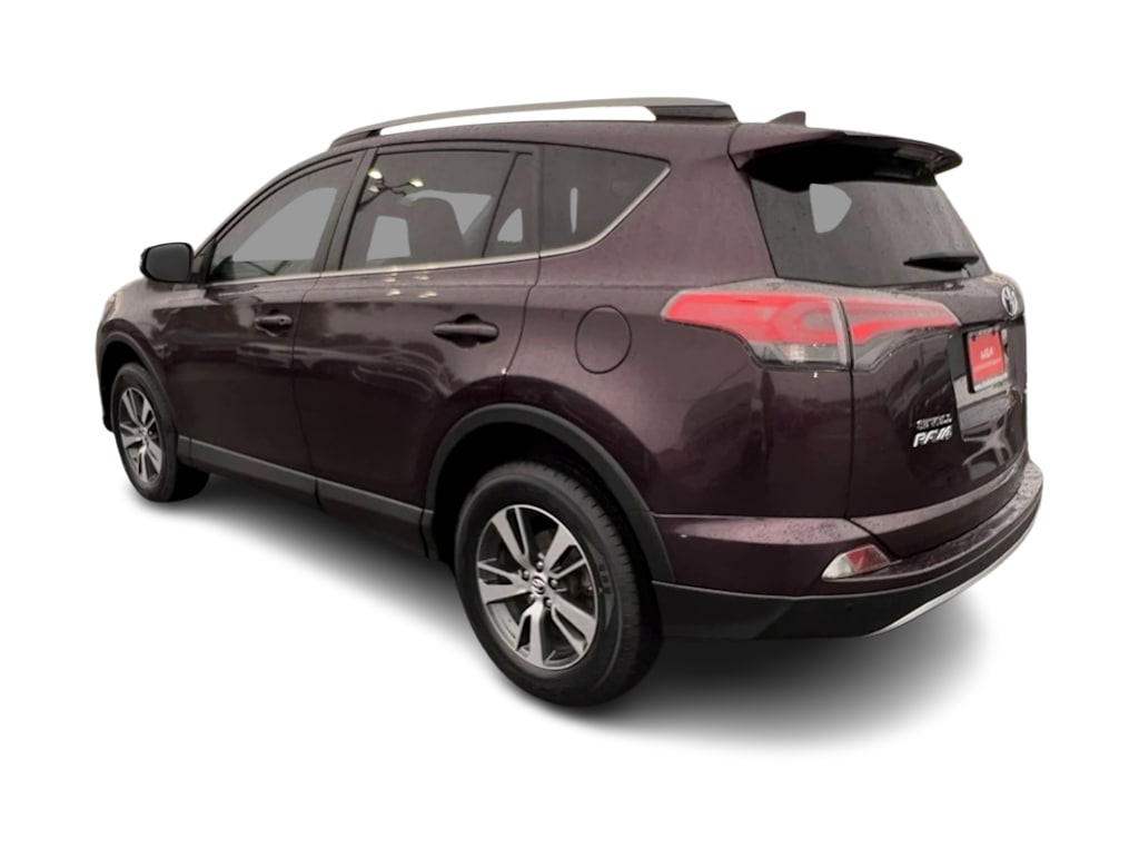Thumbnail: 2018 Toyota RAV4 - 4