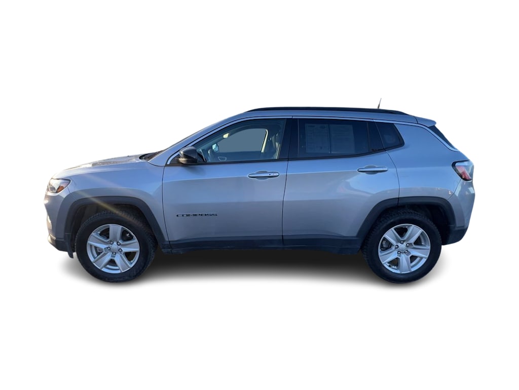 2022 Jeep Compass Latitude 16