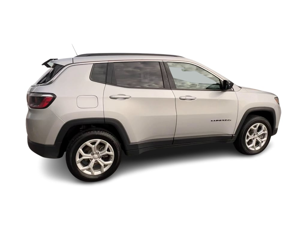 Thumbnail: 2024 Jeep Compass - 17
