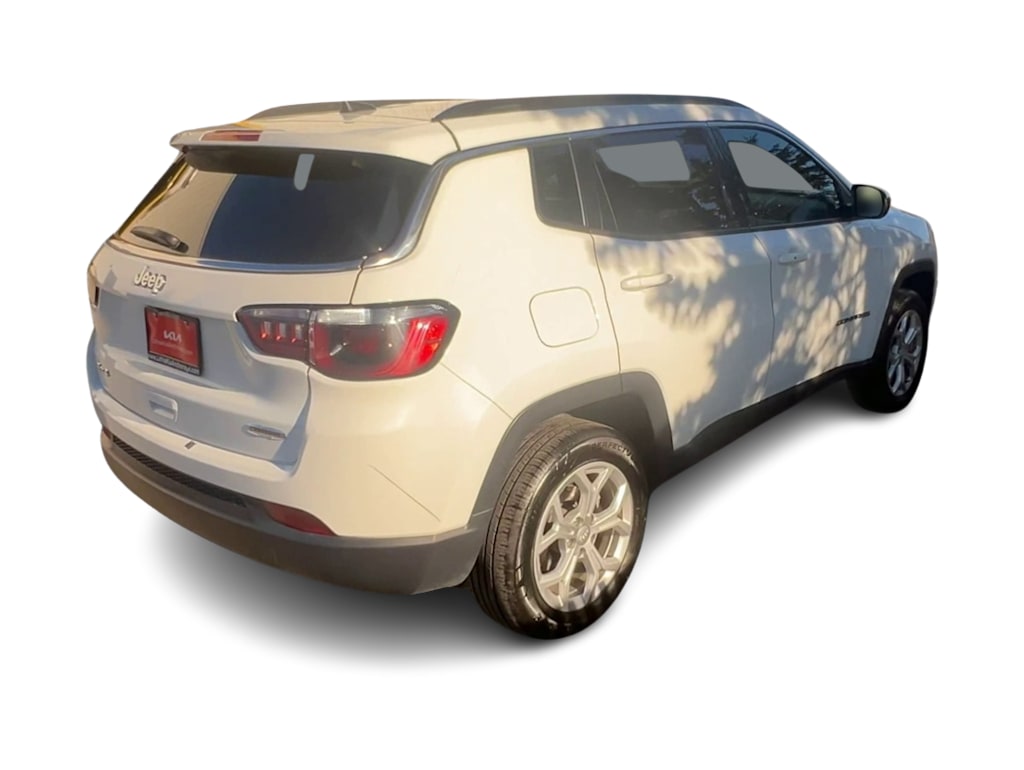 Thumbnail: 2024 Jeep Compass - 17