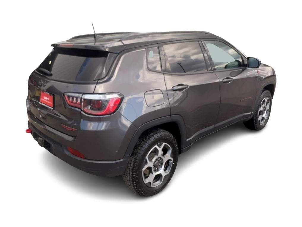 Thumbnail: 2022 Jeep Compass - 16