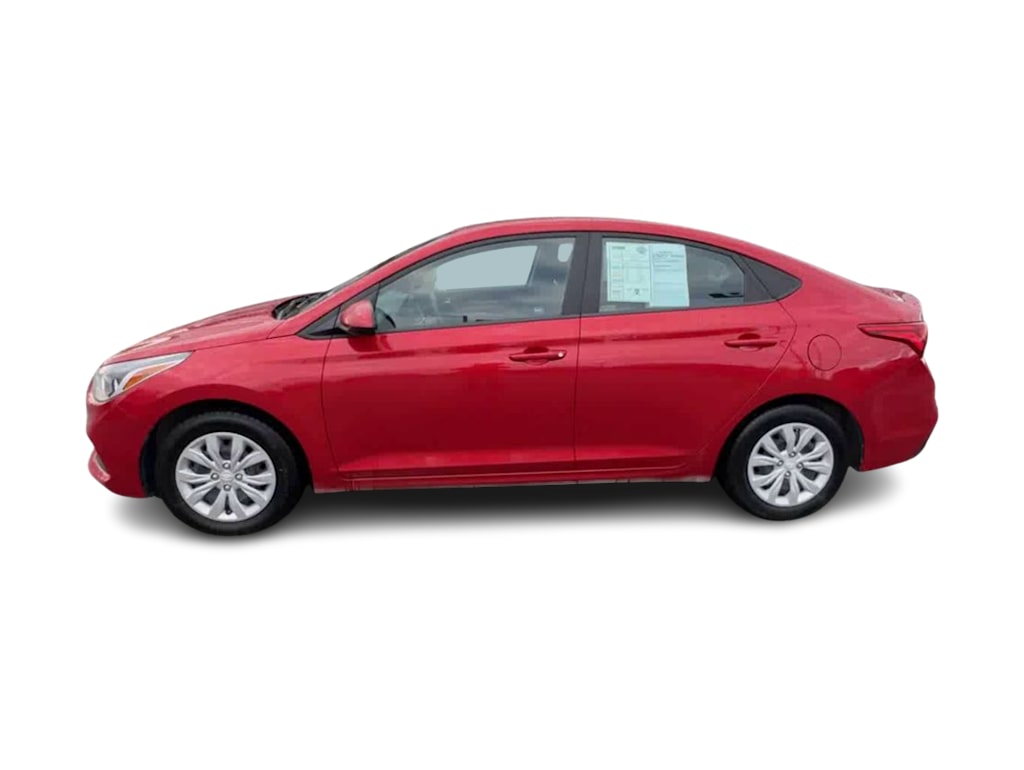 2021 Hyundai Accent SE 16