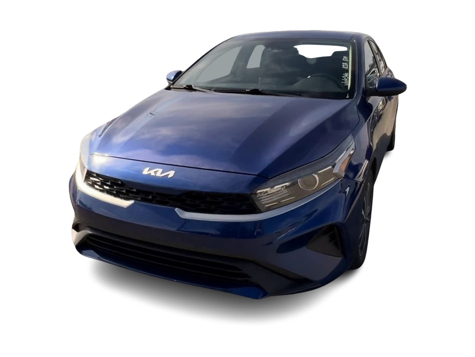 Thumbnail: 2023 Kia Forte - 16