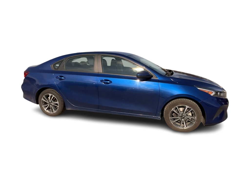 Thumbnail: 2023 Kia Forte - 18
