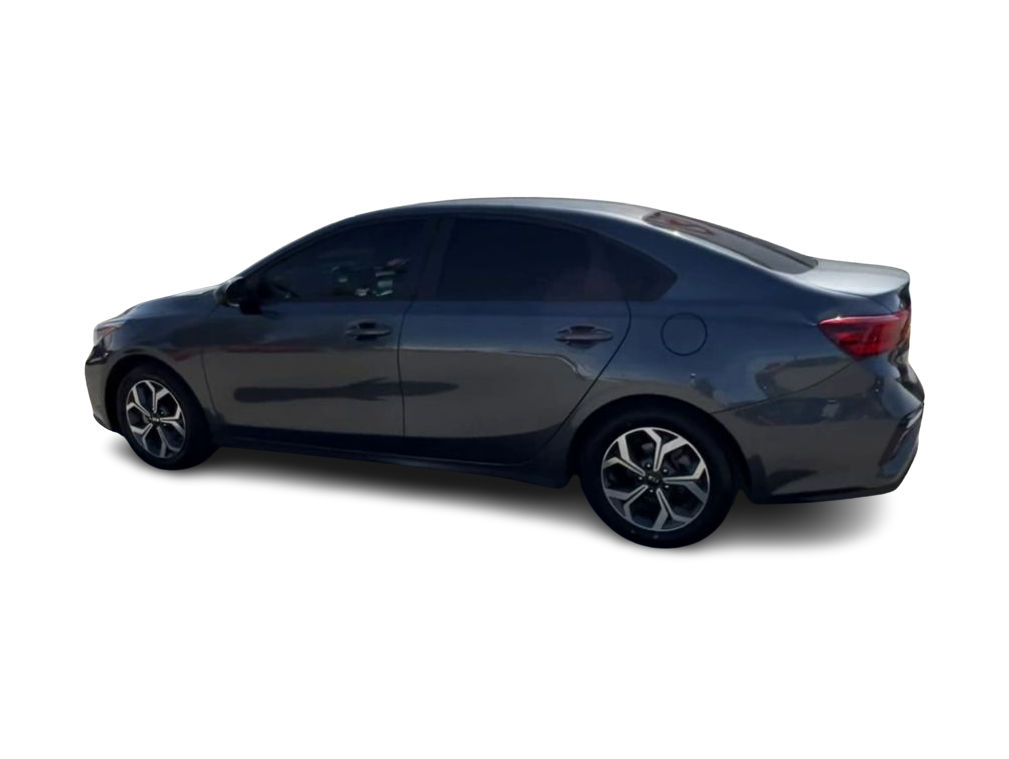 Thumbnail: 2021 Kia Forte - 16