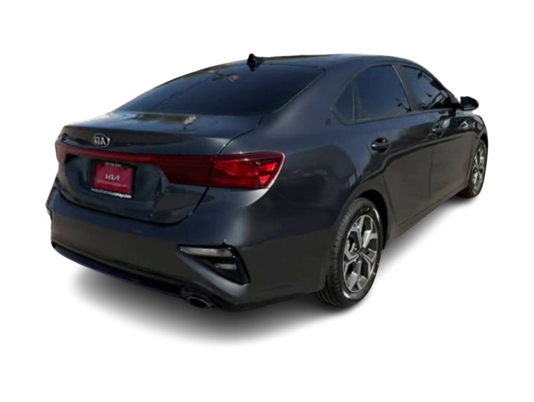 Thumbnail: 2021 Kia Forte - 17