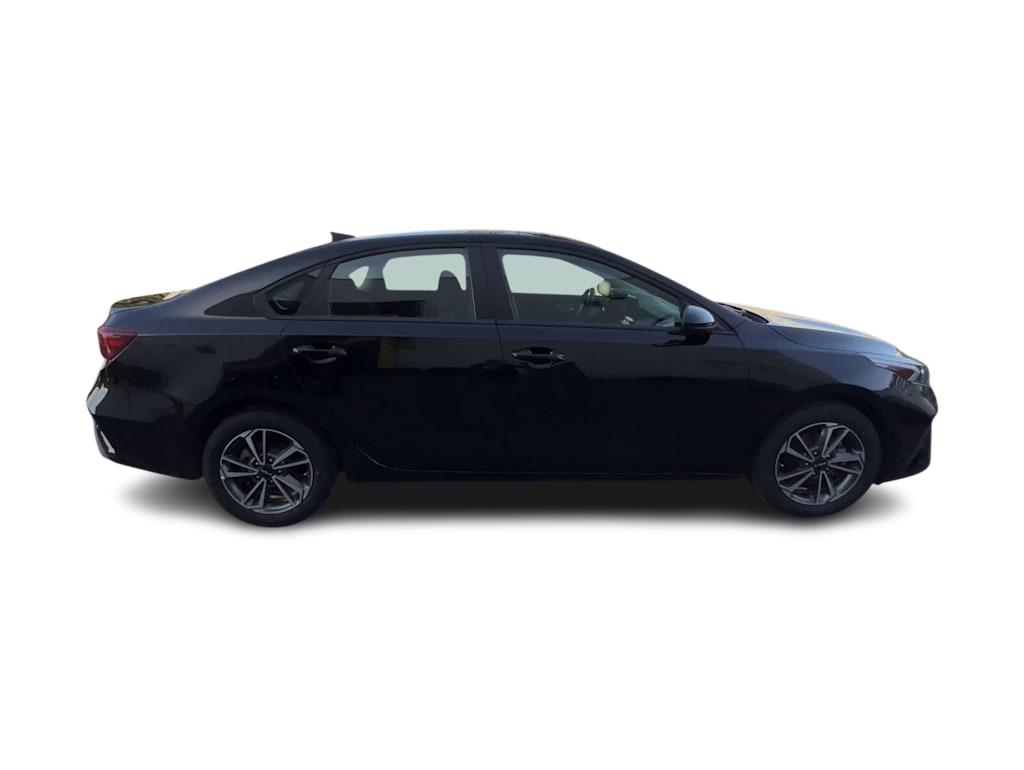 Thumbnail: 2023 Kia Forte - 14