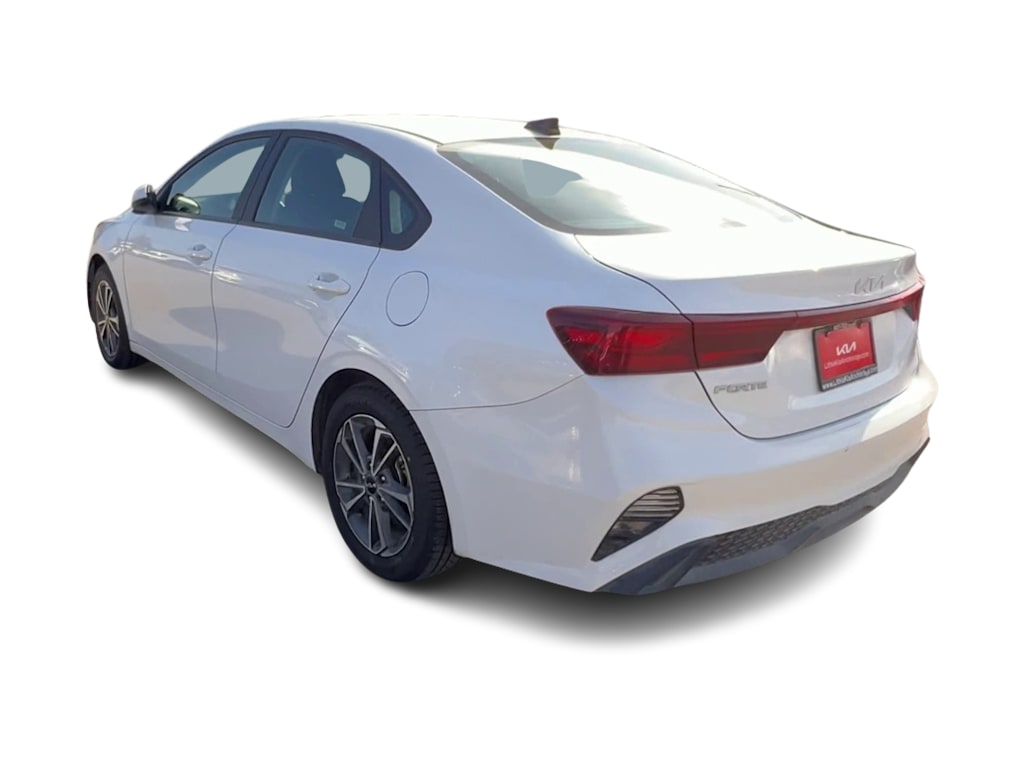 Thumbnail: 2024 Kia Forte - 4
