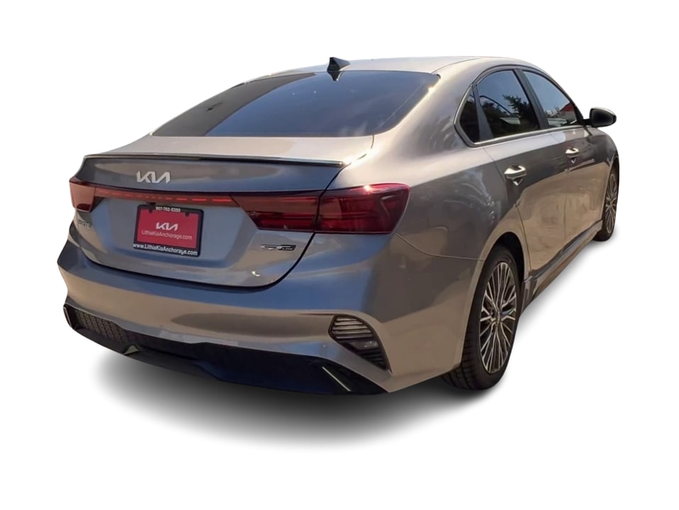 Thumbnail: 2024 Kia Forte - 16