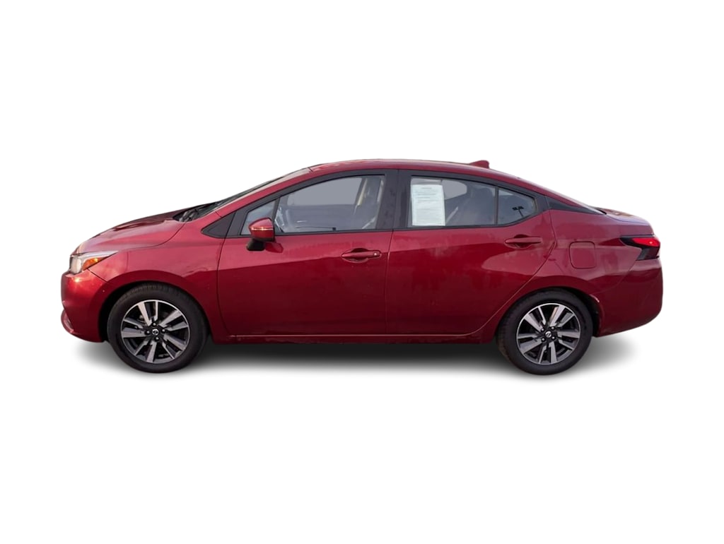 2021 Nissan Versa SV 16