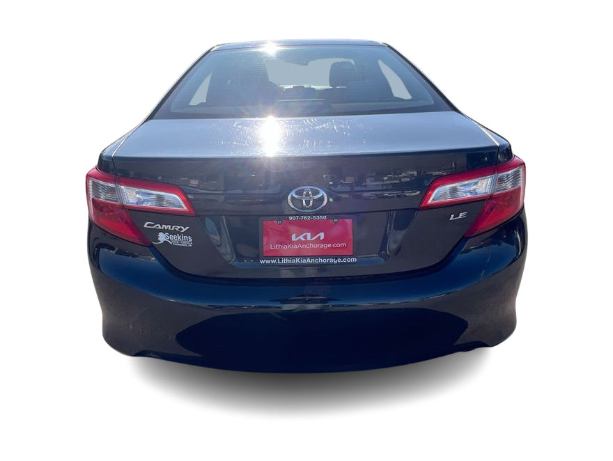 2012 Toyota Camry LE 27
