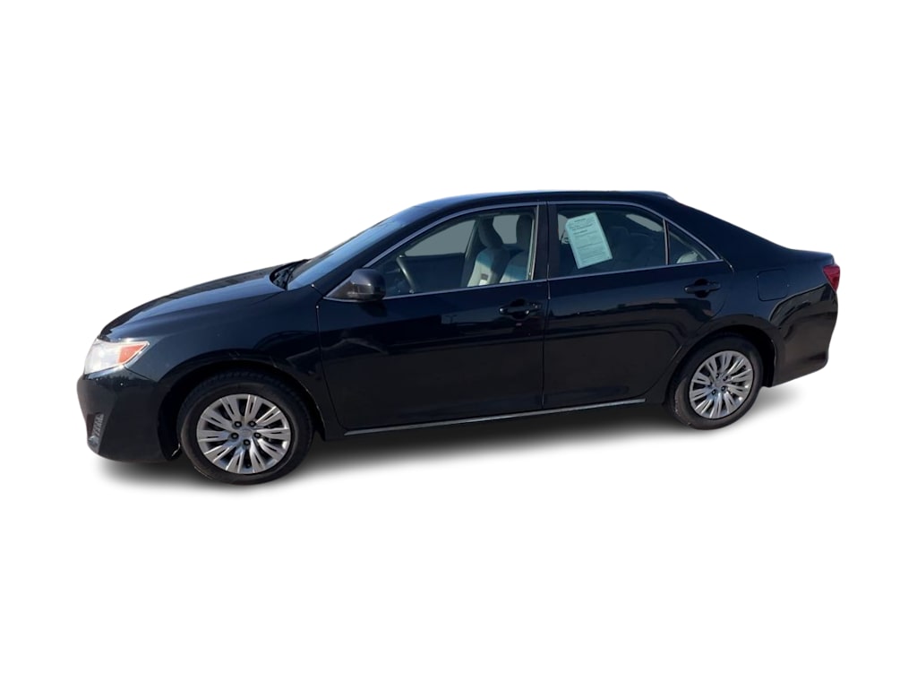 2012 Toyota Camry LE 3