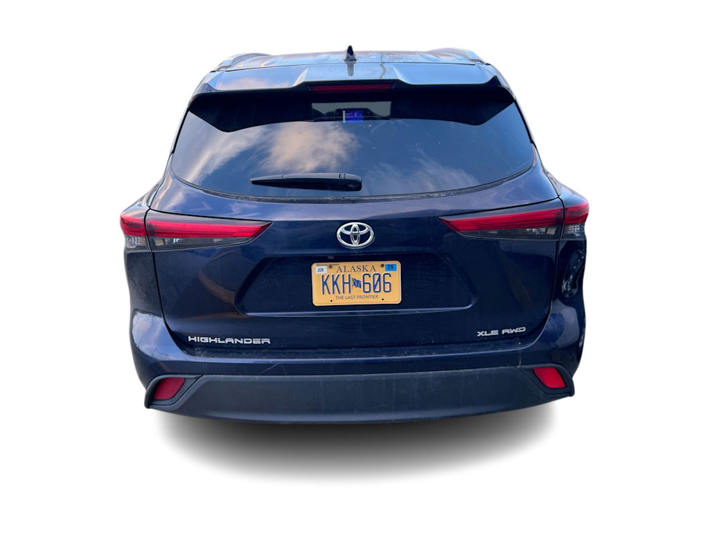 Thumbnail: 2023 Toyota Highlander - 28