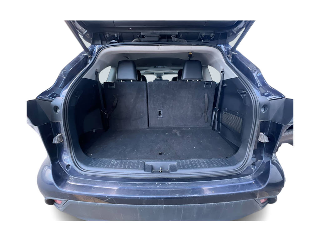 Thumbnail: 2023 Toyota Highlander - 14