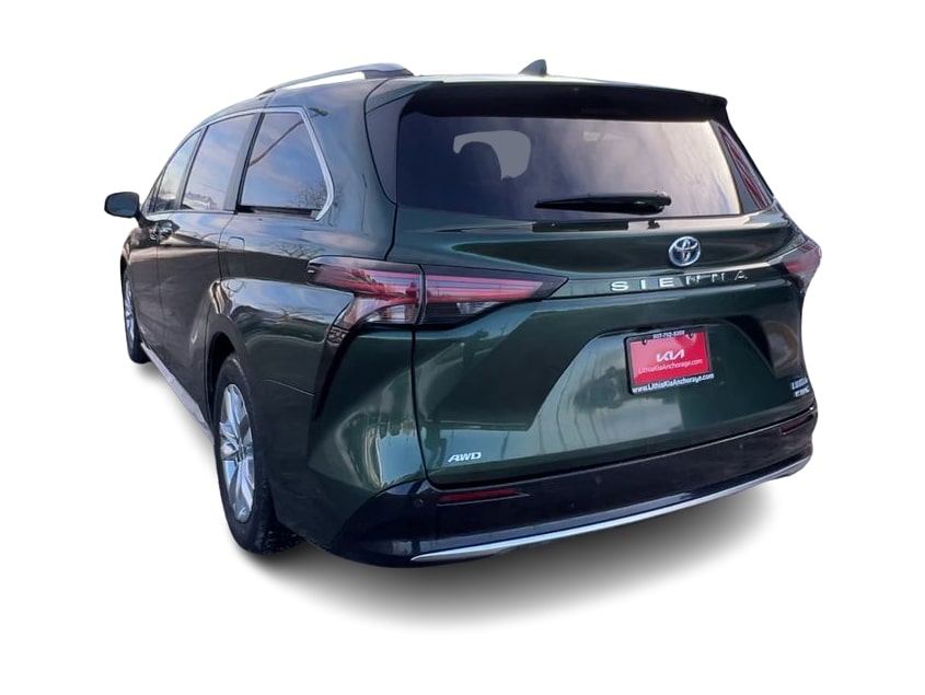 2022 Toyota Sienna Limited 4