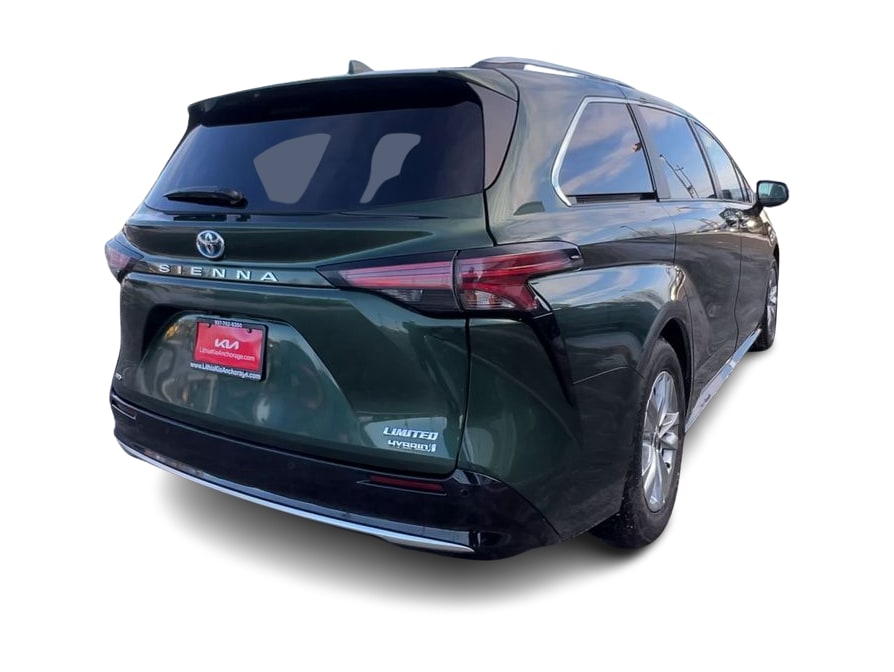 2022 Toyota Sienna Limited 18