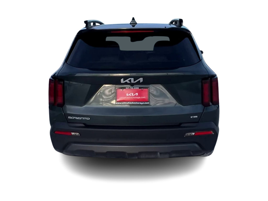Thumbnail: 2023 Kia Sorento - 5