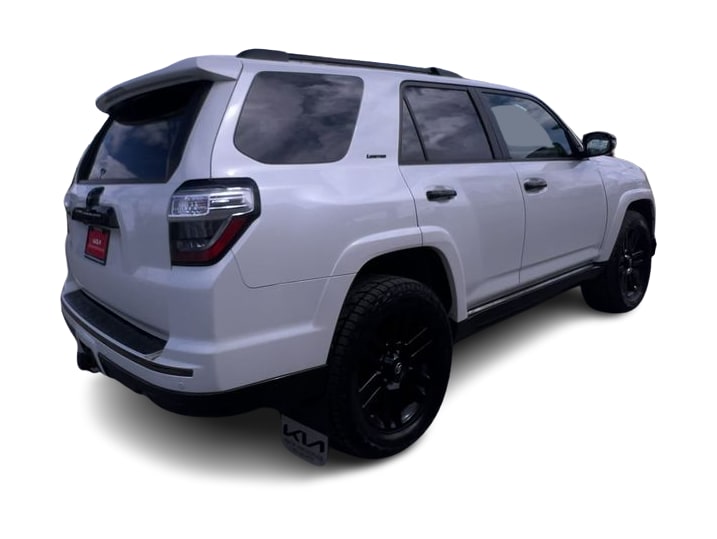 Thumbnail: 2021 Toyota 4Runner - 16