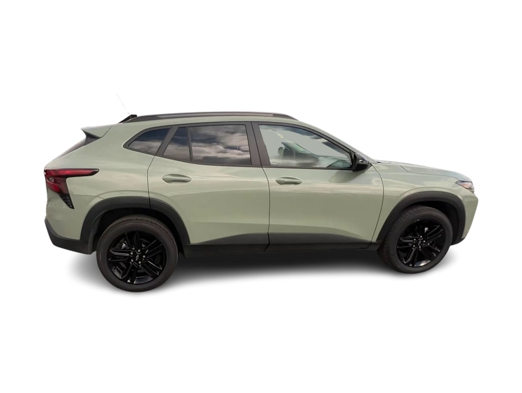 Thumbnail: 2025 Chevrolet Trax - 18