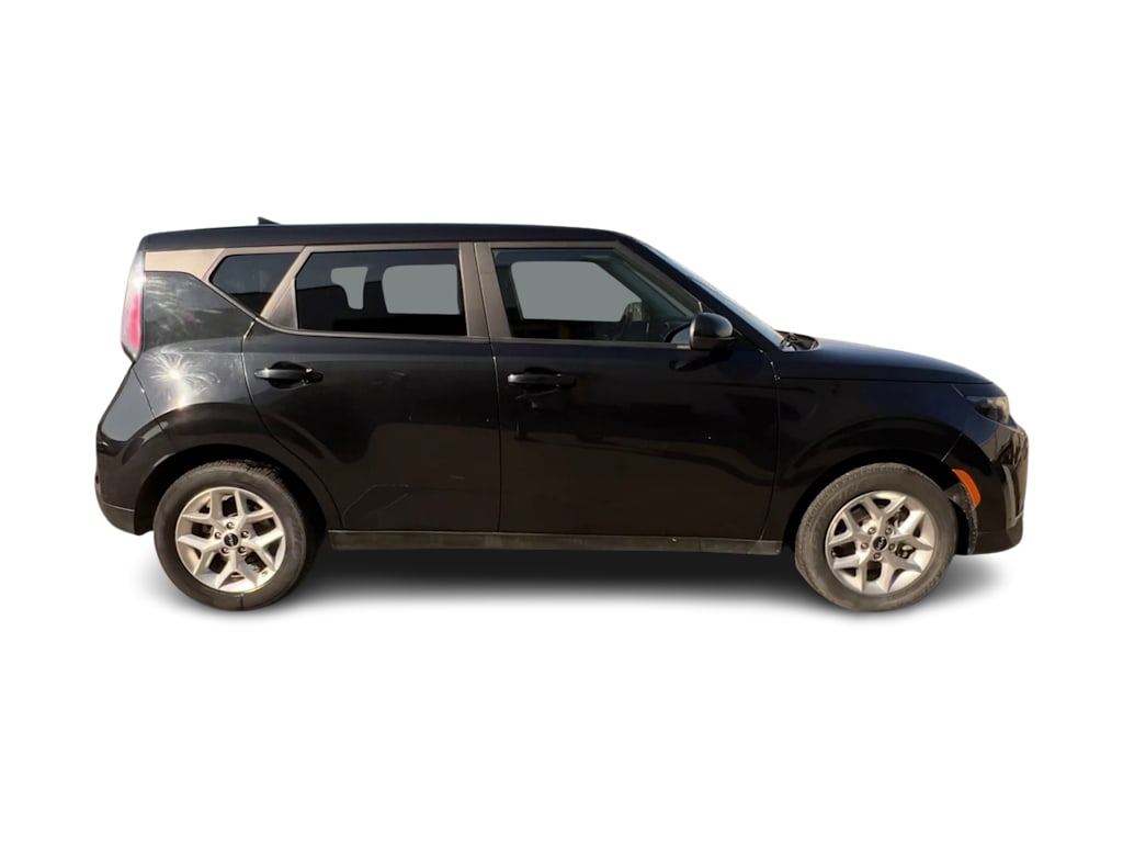 Thumbnail: 2023 Kia Soul - 18