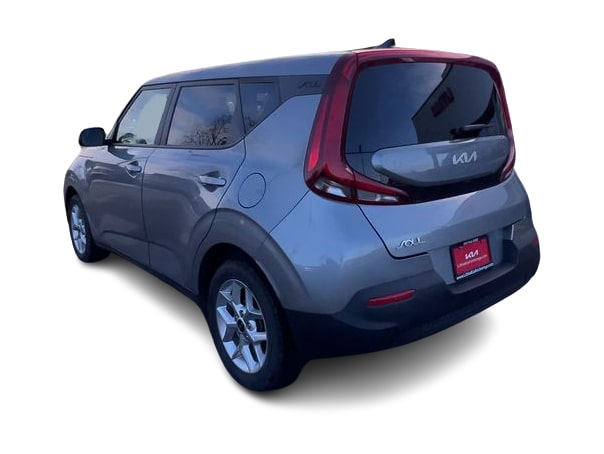 2022 Kia Soul LX 4