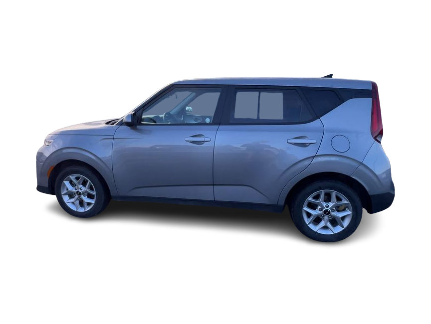 2022 Kia Soul LX 14