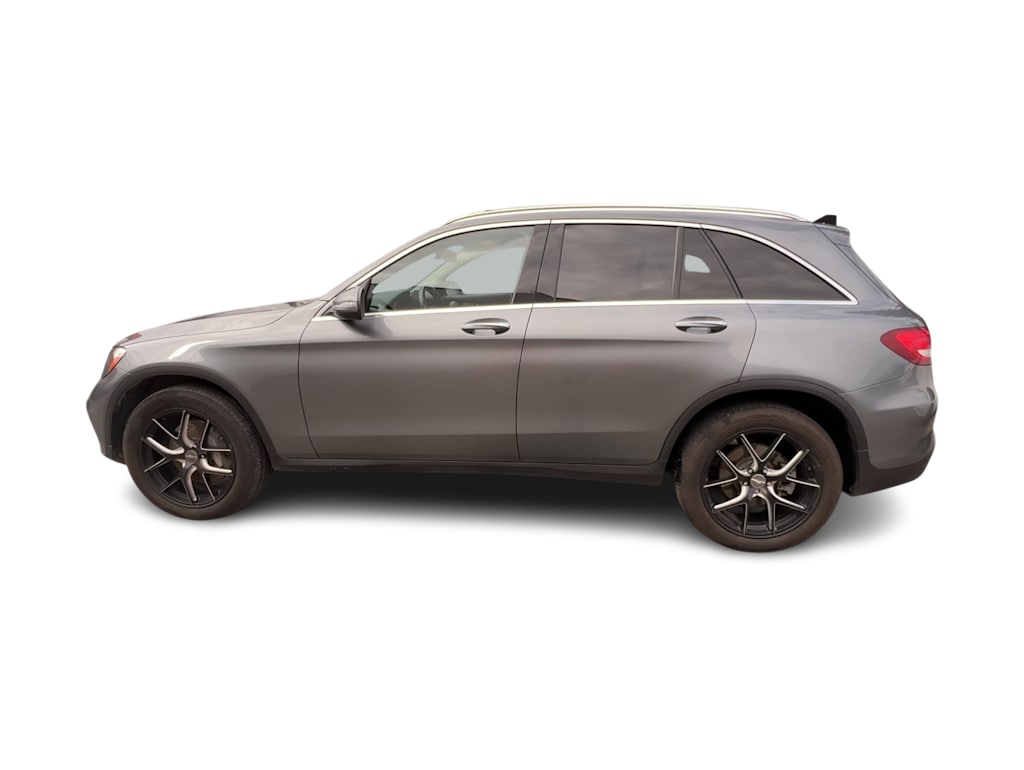 Thumbnail: 2016 Mercedes-Benz GLC - 15