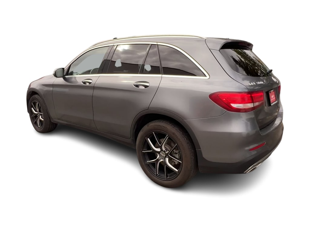 Thumbnail: 2016 Mercedes-Benz GLC - 4