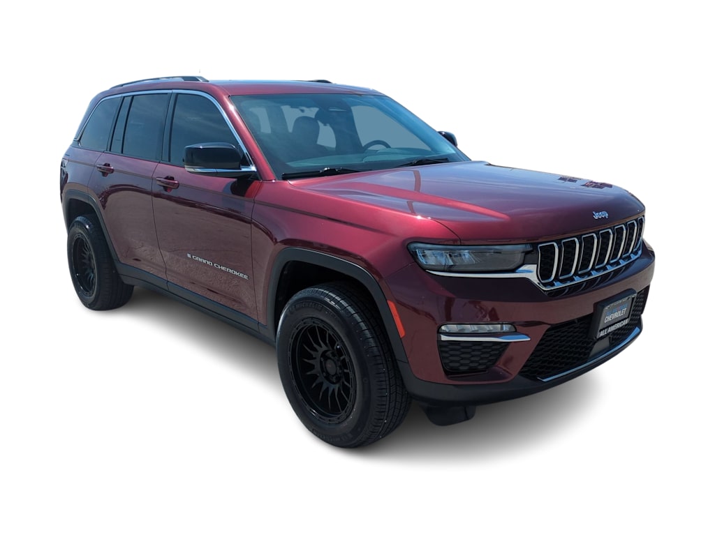 Thumbnail: 2023 Jeep Grand Cherokee - 17