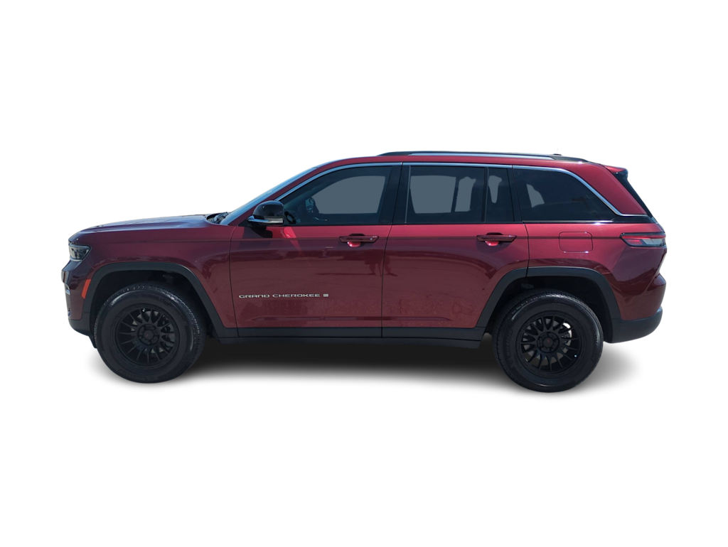 Thumbnail: 2023 Jeep Grand Cherokee - 3