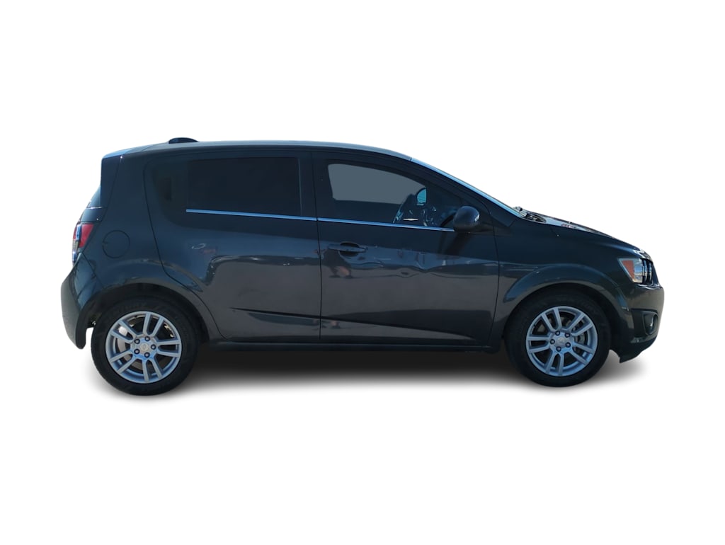 2015 Chevrolet Sonic LT 23