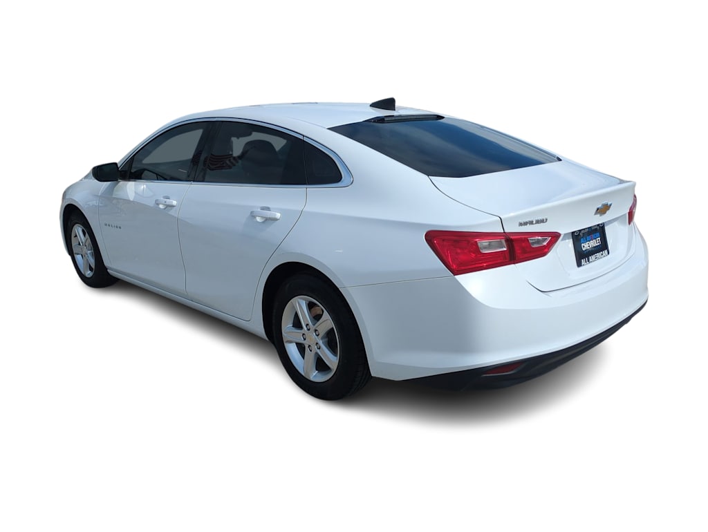 Thumbnail: 2022 Chevrolet Malibu - 4