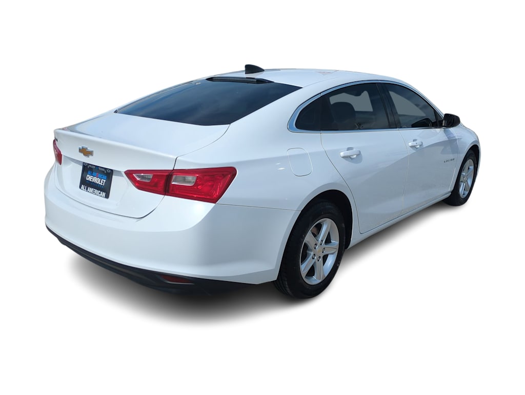 Thumbnail: 2022 Chevrolet Malibu - 21